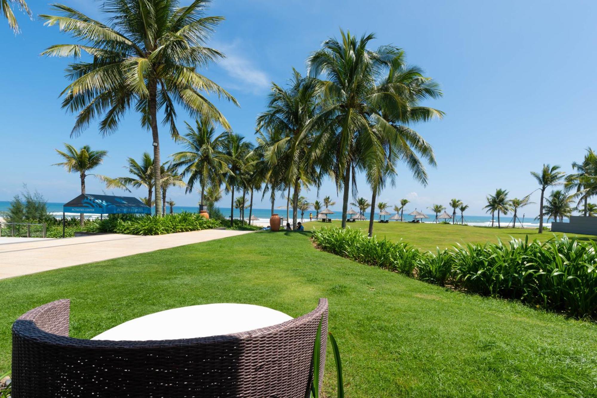 Emblem Sea 2 Bedroom Villas Дананг Экстерьер фото